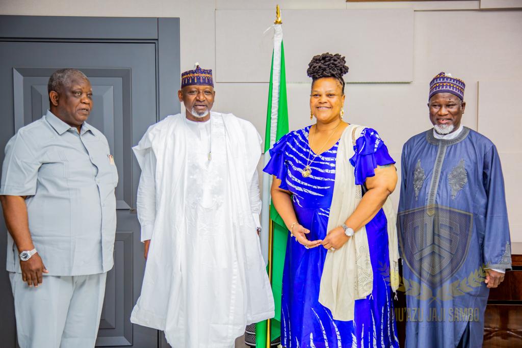 Why FG is unbundling Nigerian Railway Corporation