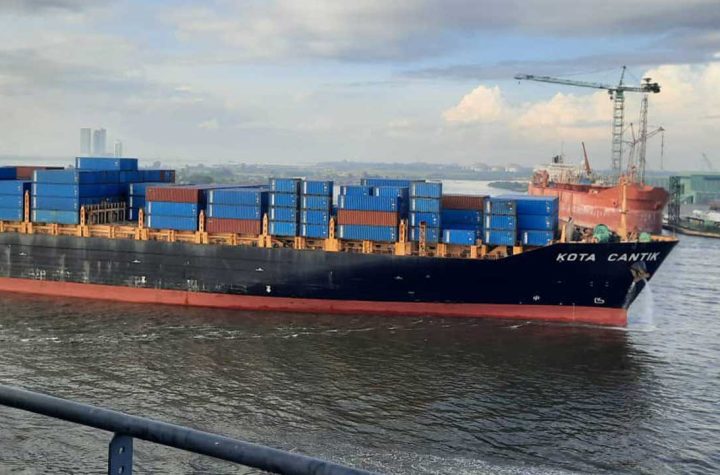Apapa port makes history, berths largest container vessel