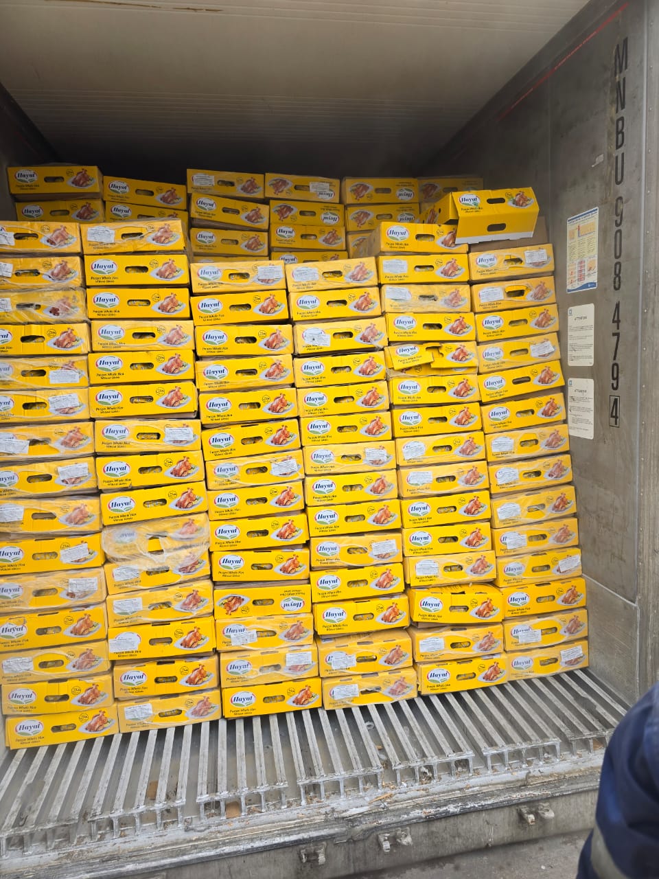 Customs seizes 7 containers of cutlasses, others at Apapa port