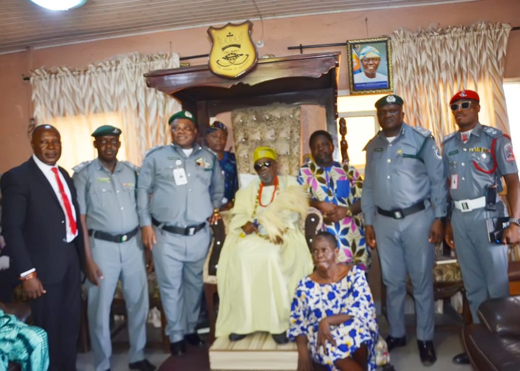 Seme Customs Controller, Oramalugu seeks synergy with traditional rulers, security agencies to combat smigglers