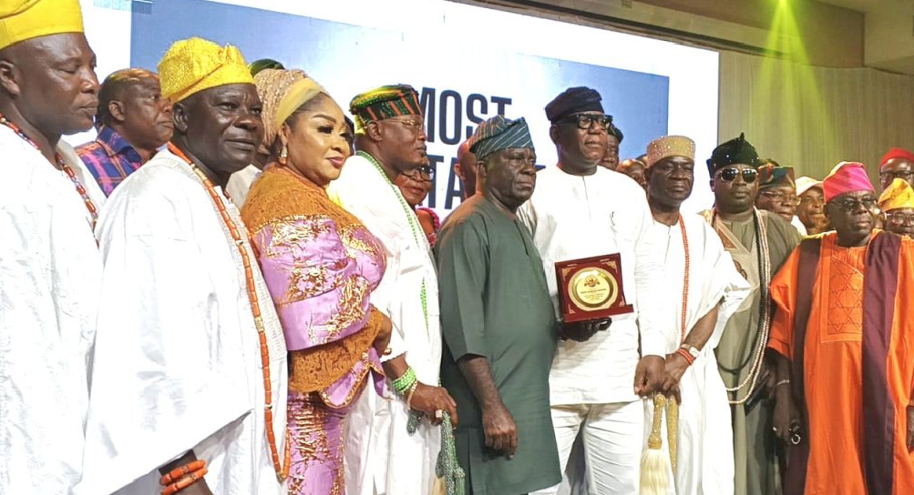 ANLCA Vice President, Oduntan wins Most Outstanding Customs Broker of the Year Award