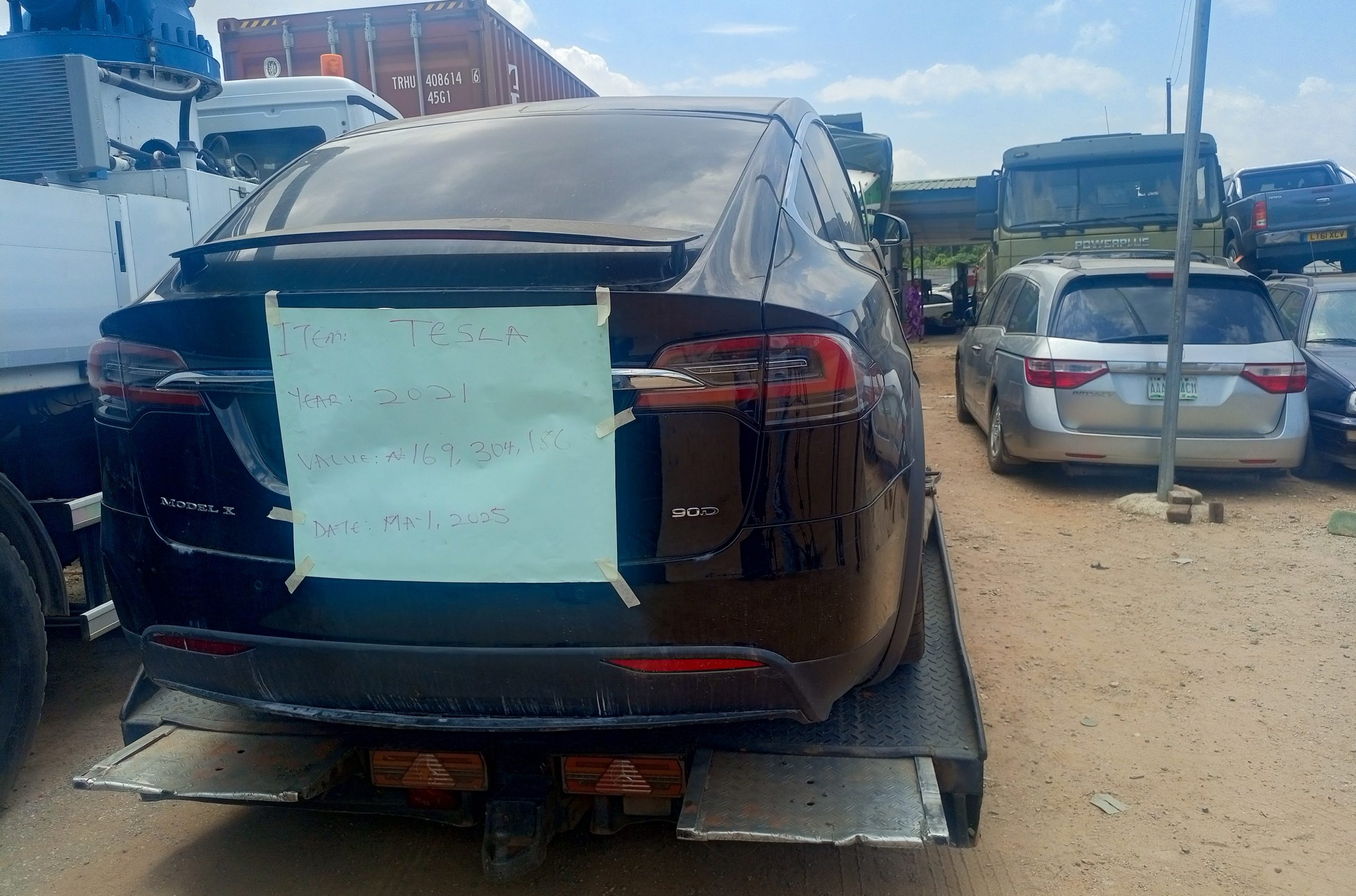 Customs FOU A seizes N1.5bn exotic cars, 7 trailer loads of rice in Lagos